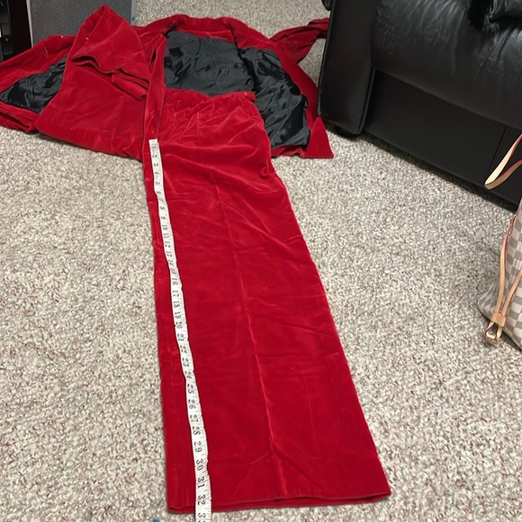 Vintage 70s velvet blazer and bell bottom high waisted pant suit - Picture 11 of 12